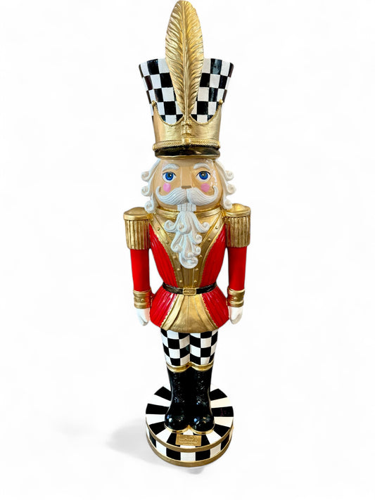 CHECKERED LADY Nutcracker
